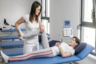 Pasivne vežbe sa terapeutom 